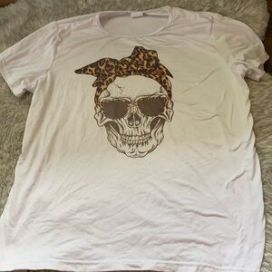 skull T shirt
